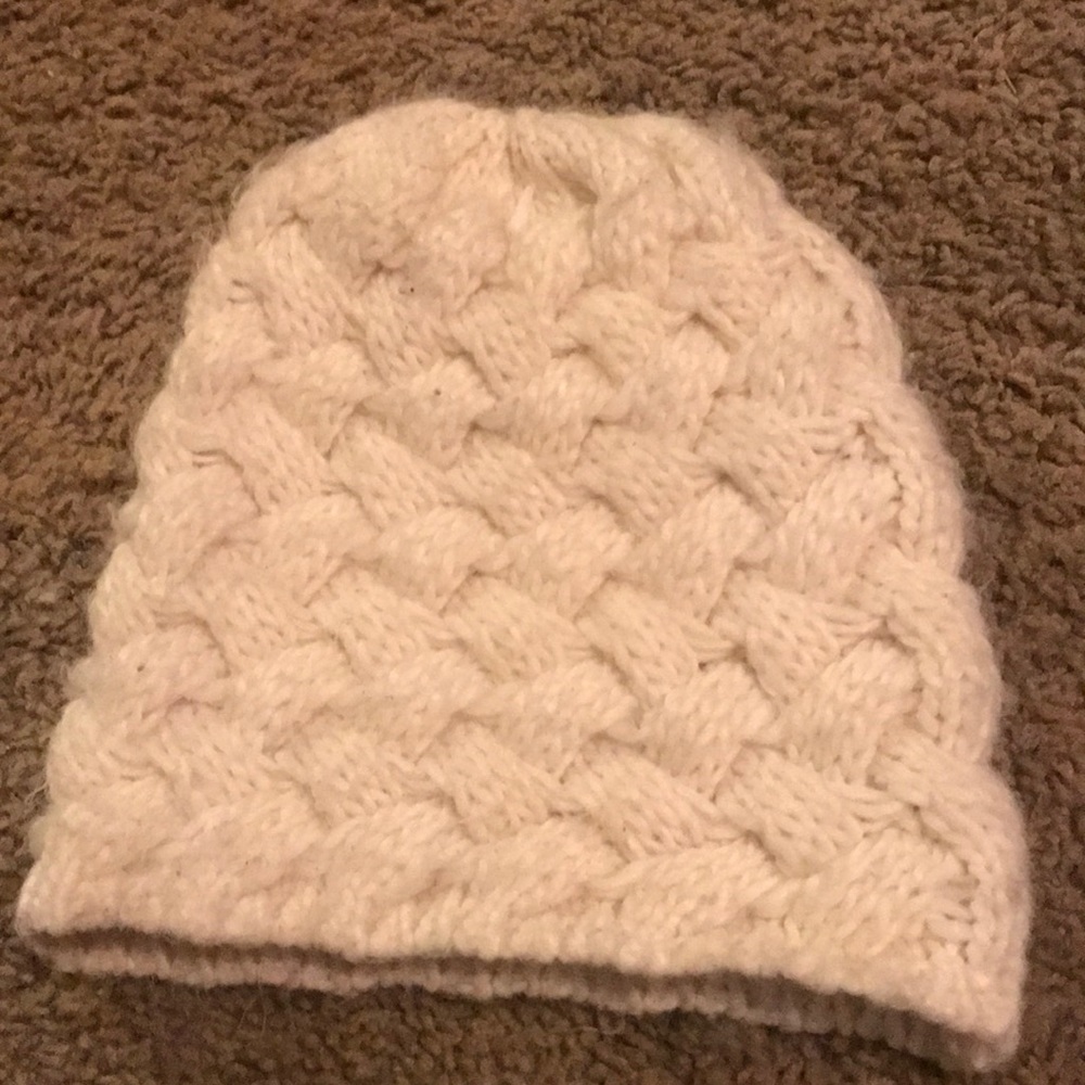 Crocheted 100% wool winter cap